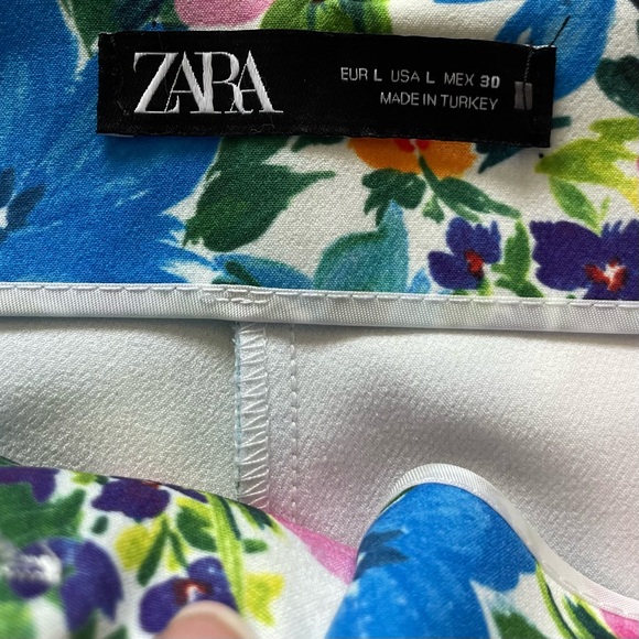 ZARA Pants Women’s L Floral Pleated High Waisted Ankle LIKE NEW! - Picture 7 of 7